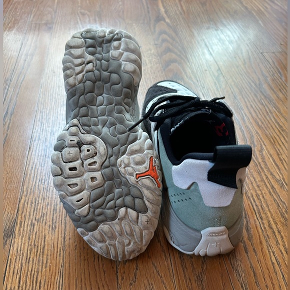 Jordan Delta, size 7y - Picture 6 of 6